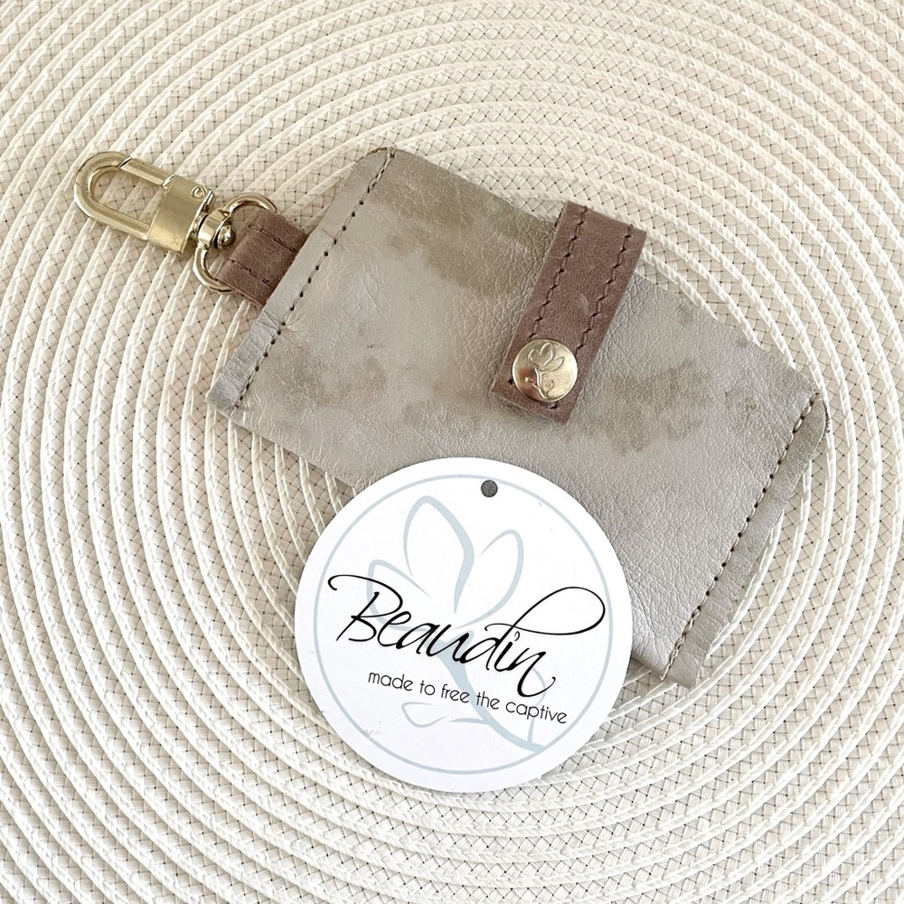 NWT Beaudin Keychain Wallet